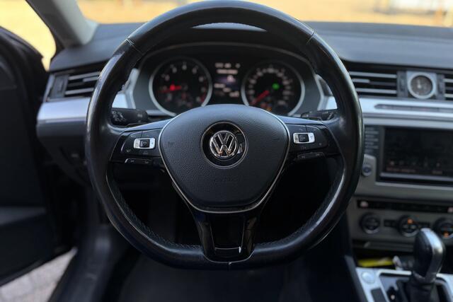 Volkswagen PASSAT Variant 1.4 TSI Highline Business R | GEEN INRUIL! | Trekhaak | Adaptieve Cruise | Elek. Verstelbare stoelen