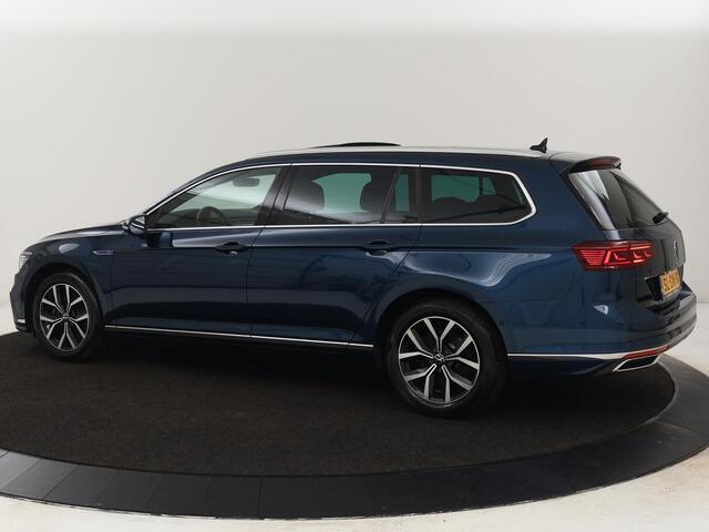Volkswagen PASSAT 1.4 TSI PHEV GTE Business | Panoramadak | Trekhaak | Automaat | Camera | PHEV | Stoelverwarming | Sfeerverlichting | Adaptive cruise | Climate control | LED | Carplay | LMV 17 inch