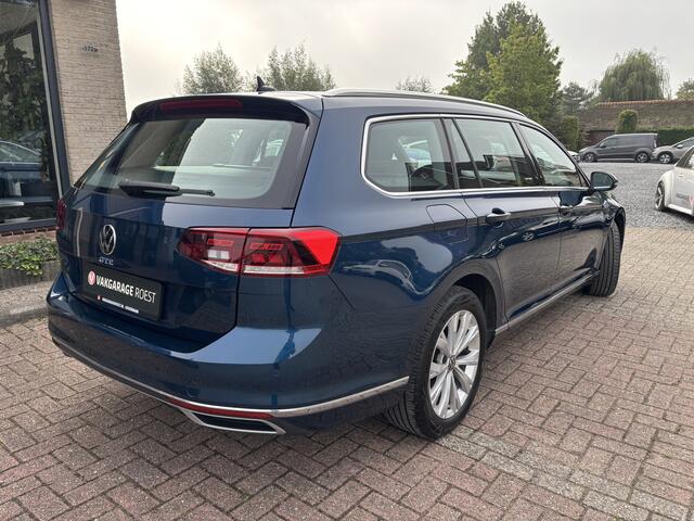 Volkswagen PASSAT Variant 1.4 TSI PHEV GTE Automaat Business Trekhaak / Panoramadak / Camera
