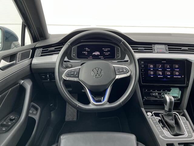 Volkswagen PASSAT Variant 1.4 TSI PHEV GTE Business Vol Leder / Pano Dak / Matrix LED /