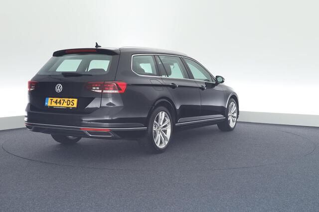 Volkswagen PASSAT Variant 1.5 TSI 150pk DSG Business Camera Stoelverwarming Navigatie