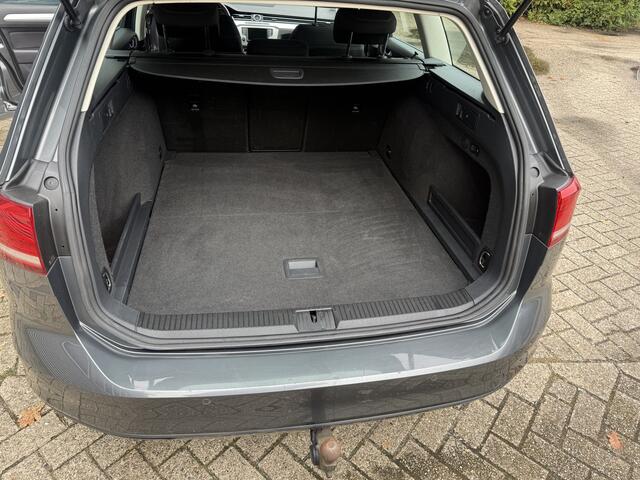 Volkswagen PASSAT Variant 2.0 TDI Business Edition R Bj 2016 Dealer onderhouden Automaat,Trekhaak,Stoelverwaming,Navi