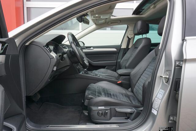 Volkswagen PASSAT 1.4 TSI GTE Connected Series Plus | Schuif-/kanteldak | Virtual Cockpit | ACC | Camera | Origineel NL |