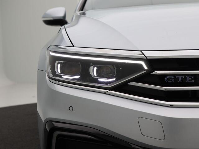 Volkswagen PASSAT Variant 1.4 TSi 218 Pk Automaat PHEV GTE Business | Panoramadak | Full LED | 18 Inch | Camera | CarPlay | Stoelverwarming | 87.680 Km!!