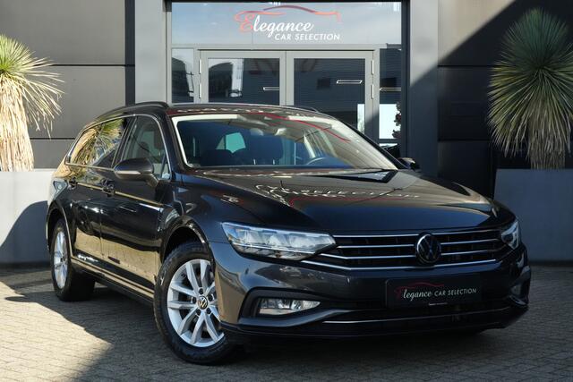 Volkswagen PASSAT Variant 1.5 eTSI Business 150pk Navigatie/Trekhaak/PDC