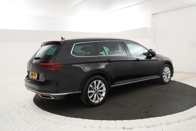 Volkswagen PASSAT Variant 1.4 TSI PHEV GTE Business Automaat, Digital dash, Panorama dak, Volleder!