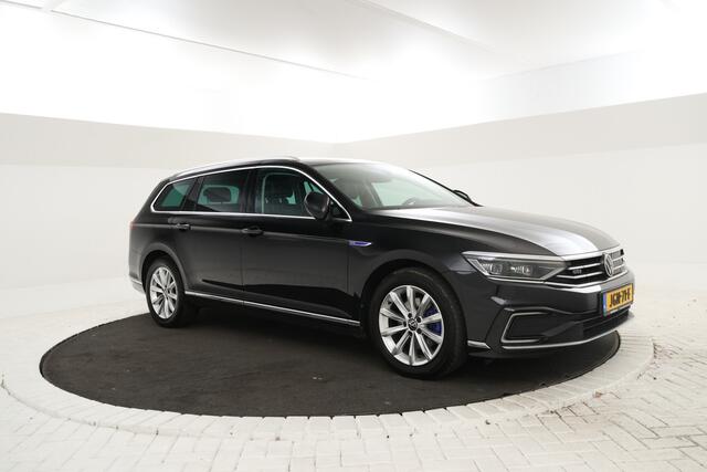 Volkswagen PASSAT Variant 1.4 TSI PHEV GTE Business Automaat, Digital dash, Panorama dak, Volleder!
