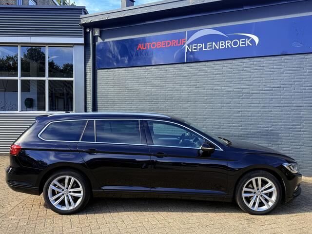 Volkswagen PASSAT Variant 1.6 TDI Connected Series Bj 2016 Navi,Cruise,Clima,18inch Dealer onderhouden