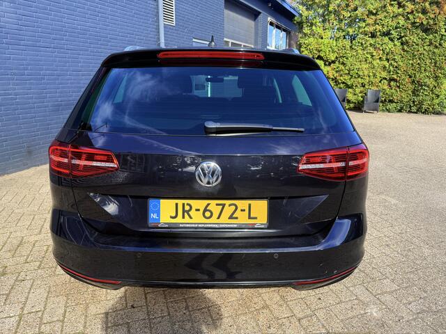 Volkswagen PASSAT Variant 1.6 TDI Connected Series Bj 2016 Navi,Cruise,Clima,18inch Dealer onderhouden