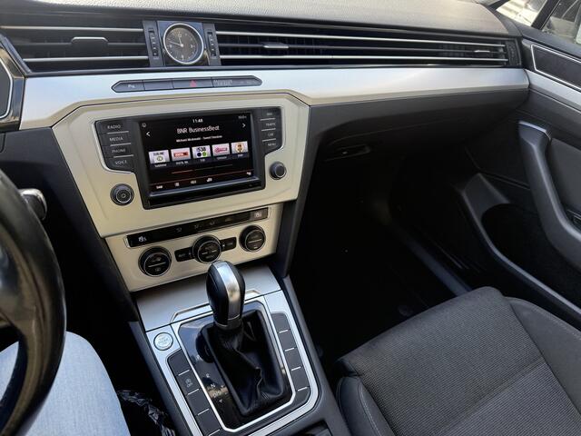 Volkswagen PASSAT Variant 1.6 TDI Connected Series Bj 2016 Navi,Cruise,Clima,18inch Dealer onderhouden