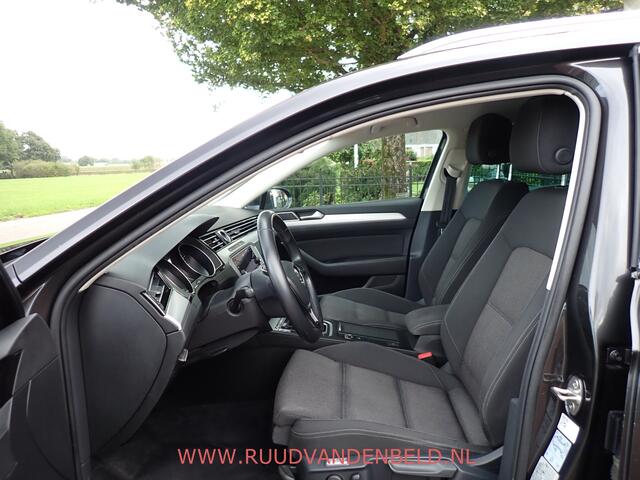 Volkswagen PASSAT Variant 1.4TSI DSG7 ACC / FULL-LED / NAVIGATIE