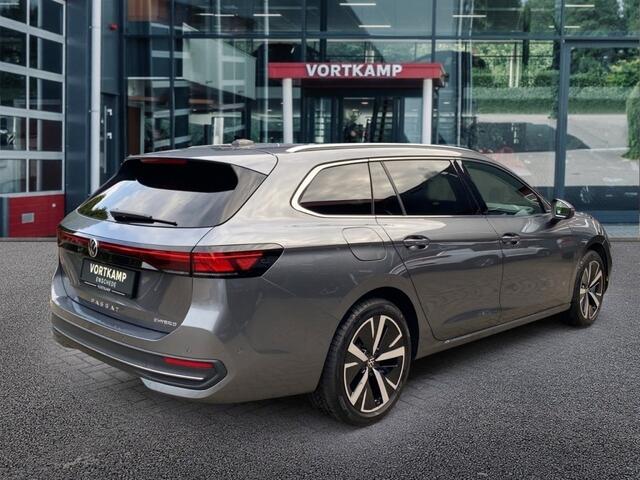 Volkswagen PASSAT 1.5 TSI E-HYBRID BUSINESS TREKHAAK/CAMERA/NAVI/CARPLAY/ACC/STOEL