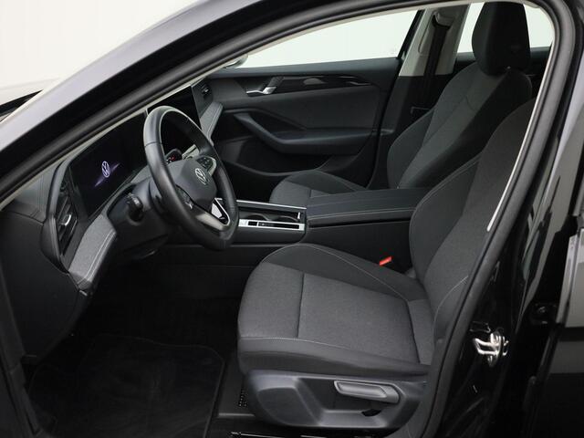 Volkswagen PASSAT Variant 1.5eTSI/150PK DSG · Navigatie · Stoel-& stuurverwarming · Apple/Android · Garantie tot juni 2026