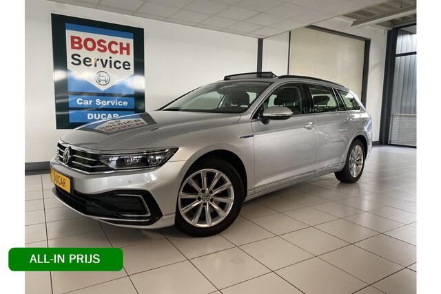 Volkswagen PASSAT Variant 1.4 TSI PHEV GTE Business Panodak/ Trekhaak / apple carplay / adaptive cruise / Navigatie / Massage stoel