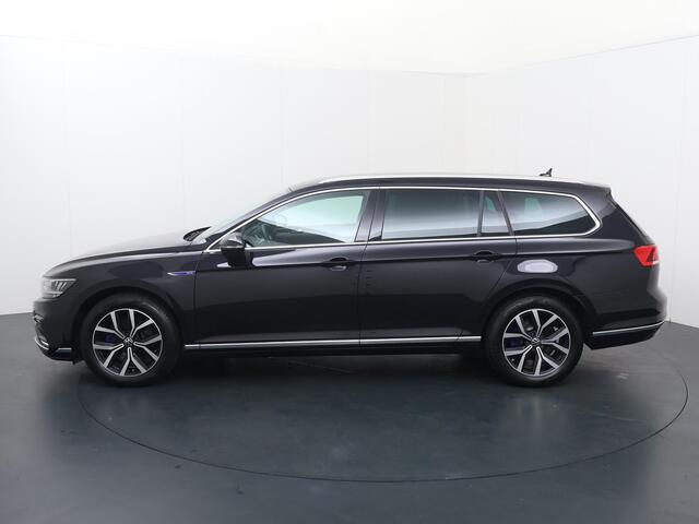 Volkswagen PASSAT Variant 1.4 TSI PHEV GTE Business | 218 PK | SoH 91% | Adaptive cruise control | Achteruitrijcamera | Dodehoek sensor |