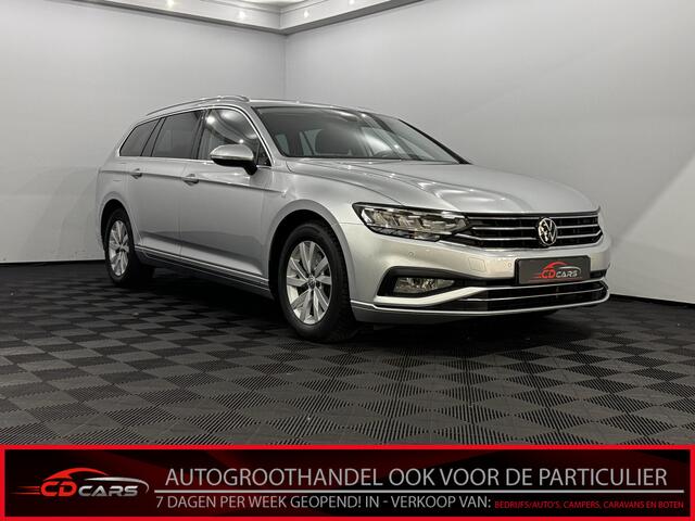 Volkswagen PASSAT Variant 1.5 TSI Comfort Business Clima, Navi, Parkeersensoren, Keyless start, Cruise control, A start stop, Lichtmetalen velgen