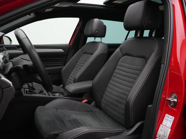 Volkswagen PASSAT Variant GTE 1.4 TSI 218 pk DSG PHEV Business | Panoramadak | Trekhaak | Geheugen-/massagestoelen | Navigatie Discover Pro | Leder/alcantara | Achteruitrijcamera