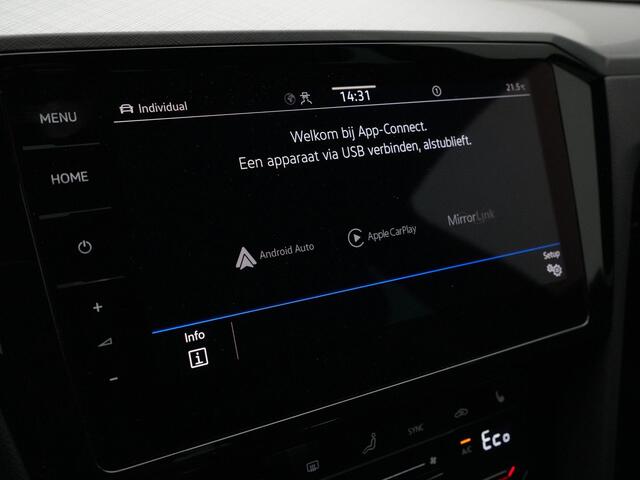 Volkswagen PASSAT Variant GTE 1.4 TSI 218 pk DSG PHEV Business | Panoramadak | Trekhaak | Geheugen-/massagestoelen | Navigatie Discover Pro | Leder/alcantara | Achteruitrijcamera