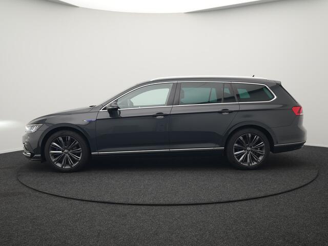 Volkswagen PASSAT Variant 1.4 TSI PHEV GTE Business Plug In Hybrid 218pk PHEV | Trekhaak Af Fabriek | Adaptive Cruise | Alcantara Sportstoelen Massage & Verwarmd | Camera | Apple Carplay | Stuur Verwarmd | Virtual | Navigatie | DAB |