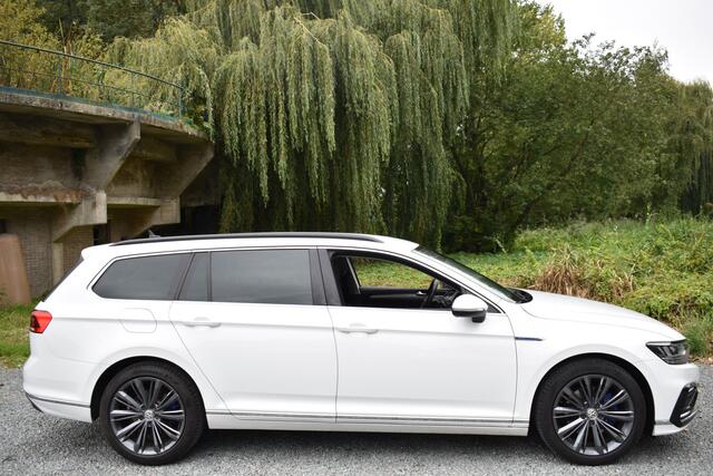 Volkswagen PASSAT Variant GTE 218PK DSG HYBRID GTE BUSINESS TREKHAAK/NAVI/CAMERA