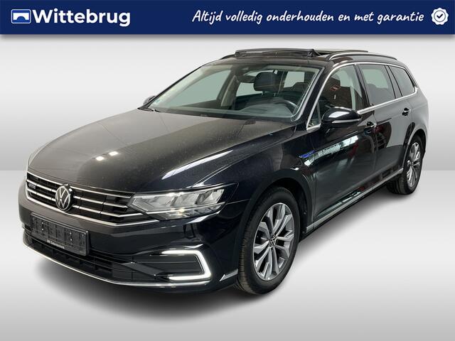 Volkswagen PASSAT Variant 1.4 TSI PHEV GTE Business / AUTOMAAT/ PANO/ ADAPT. CRUISE/ DAB/ NAVI/ CLIMA/ PARK. SENSOREN + CAMERA/ 17" LMV/ LED/ STOEL-STUUR VERWARM.