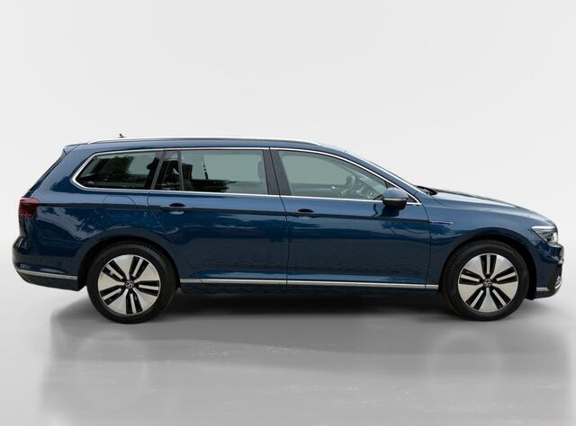 Volkswagen PASSAT 1.4 TSI PHEV GTE Business I Trekhaak I Keyless I Camera