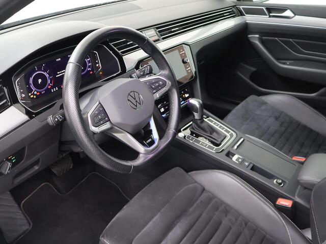 Volkswagen PASSAT Variant 1.4 TSI PHEV GTE Business | 218 PK | SoH 90% | Automaat | Trekhaak | Matrix LED koplampen | Navigatiesysteem | 18"LM velgen |