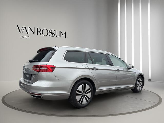 Volkswagen PASSAT Variant 1.4 TSI GTE Highline | Leder Stoel en verwarmd | Head-up | Trekhaak Wegklap | Pano |