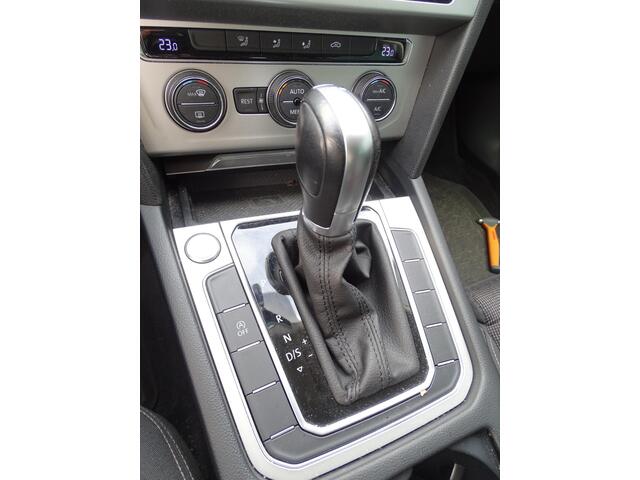 Volkswagen PASSAT Variant 1.4 TSI Comfortline Business AUTOMAAT| NAVIGATIE| MULIMEDIA| AIRCO/ECC| CRUISECONTROLL| PARKEERSENSOREN