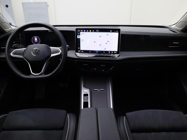 Volkswagen PASSAT Variant 1.5TSI/150PK Business DSG · Navigatie · Trekhaak · Apple Carplay/Android Auto · Garantie tot 01-02-2027