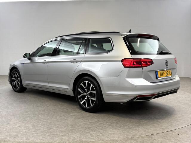 Volkswagen PASSAT Variant 1.4 TSI GTE PHEV 218PK | Pano | Sfeerverl. | Camera | Adaptive Cruise | Carplay | Schakelflippers