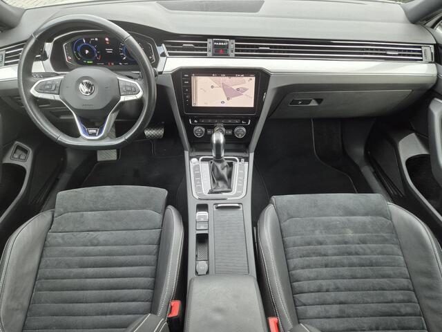 Volkswagen PASSAT Variant 1.4 TSI DSG6 GTE Business Automaat / Trekgewicht 1600 kg / Stoelverwarming / Apple Carplay Android auto / Stoelverwarming / Achteruitrijcamera / Elektrische achterklep / Adaptief CC /