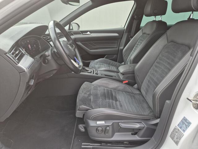 Volkswagen PASSAT Variant 1.4 TSI DSG6 GTE Business Automaat / Trekgewicht 1600 kg / Stoelverwarming / Apple Carplay Android auto / Stoelverwarming / Achteruitrijcamera / Elektrische achterklep / Adaptief CC /