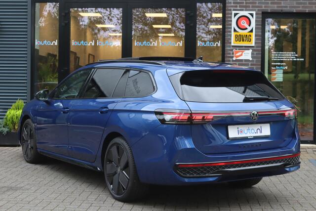 Volkswagen PASSAT Variant 1.5 eHybrid 272PK R-Line Edition Black Style Leder/Pano/IQ.Light/360/Head-up/HK/Navi Max/ACC/19"/Trekhaak wegkl.