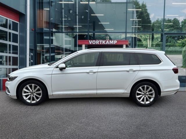 Volkswagen PASSAT 2.0 TDI DSG ELEGANCE TREKHAAK/CAMERA/NAVI/ACC/STOEL-STUURVERW