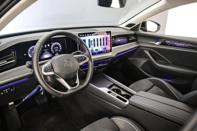 Volkswagen PASSAT Variant Business 1.5 eTSI 150pk DSG Automaat Trekhaak, 360 camera, Elektrische achterklep, Adaptive cruise control, Achteruitrijcamera, Navigatie, Harman Kardon audio