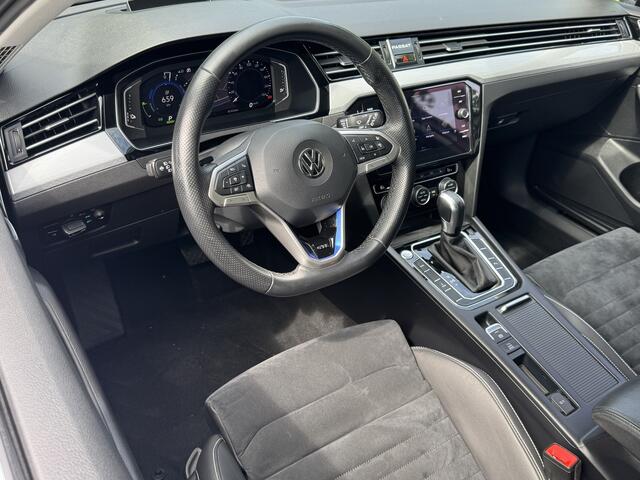 Volkswagen PASSAT Variant GTE TSI 218PK DSG PHEV BUSINESS LEDER/HEAD-UP/VIRTUAL