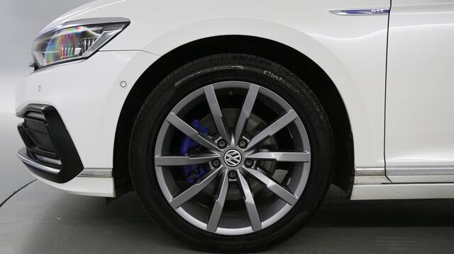 Volkswagen PASSAT Variant GTE 1.4 TSI eHybrid 218pk PHEV Business / Panoramadak / Massage / DYNAUDIO