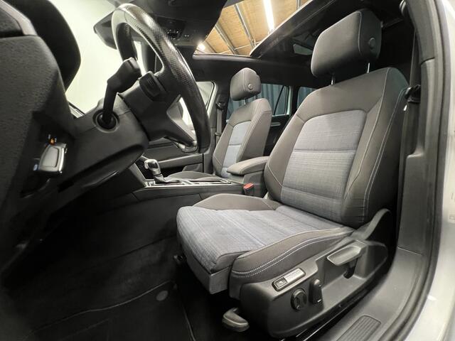 Volkswagen PASSAT Variant 1.4 TSI PHEV GTE Business | NAVI | PANO | TREKHAAK | HUD |