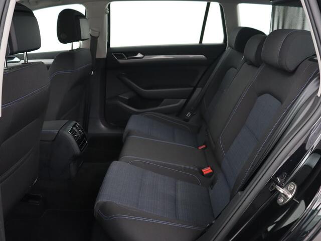 Volkswagen PASSAT 1.4 TSI PHEV GTE | Stoelverwarming | Massage | Virtual Cockpit | Park Assist | Carplay | Camera | Matrix LED | Adaptive cruise | Navigatie | Side Assist | Plug In