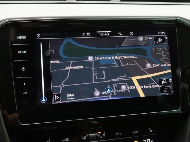 Volkswagen PASSAT Variant 1.4 TSi 218 Pk Automaat PHEV GTE Business | Full LED | Trekhaak | Camera | Navi | Dodehoek | Elek. Achterklep | CarPlay | 17 Inch | 50.293 KM!!