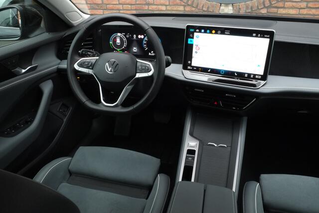 Volkswagen PASSAT Variant 1.5 eHybrid Elegance Business Trekhaak
