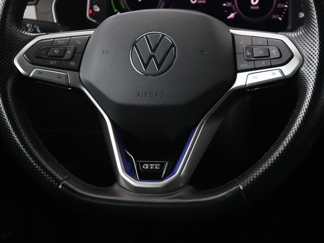 Volkswagen PASSAT 1.4 TSI PHEV GTE | Head-Up | Stoelverwarming | Trekhaak | Leder/Alcantara | Camera | Massage | Virtual Cockpit | Adaptive cruise | Matrix LED | Carplay | Side Assist | Navigatie | Plug In