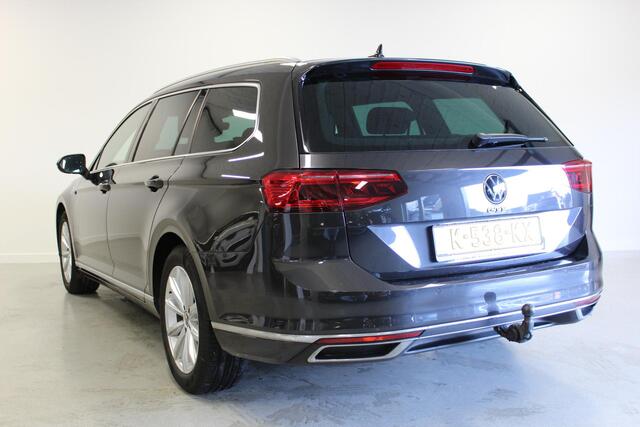 Volkswagen PASSAT Variant 1.4 TSI PHEV GTE Business | WEGKL-TRHAAK | NAVI | E-KLEP | KEYLESS | ACC | 17'LMV | CARPLAY | CAMERA |