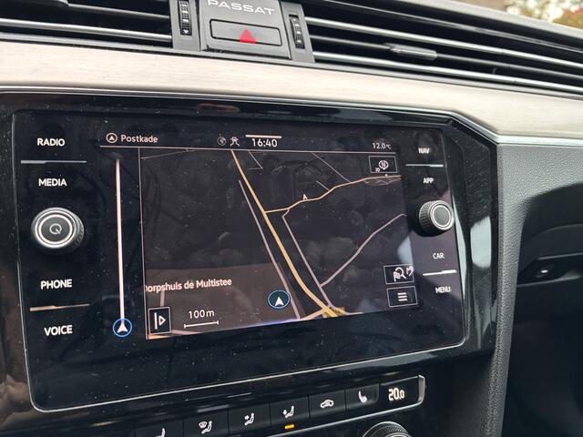 Volkswagen PASSAT Variant 1.5 TSI Automaat Elegance Business R Full LED / Navigatie / Sport interieur