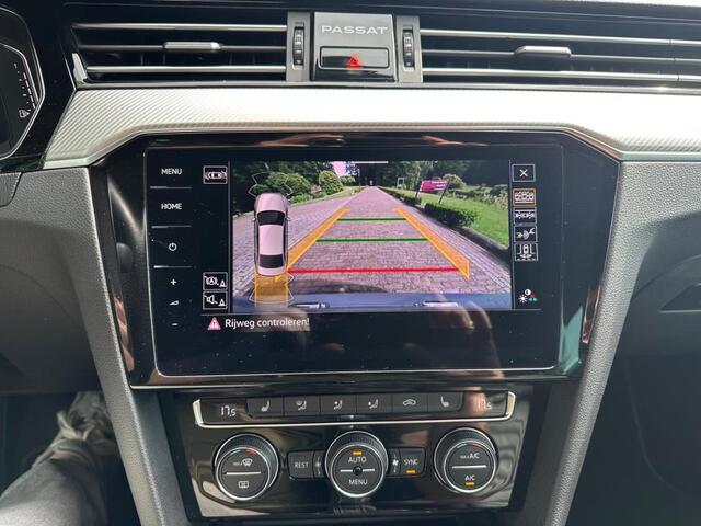 Volkswagen PASSAT 1.5 TSI | Business R-Line | LED | Camera | Leder | DigiDash |