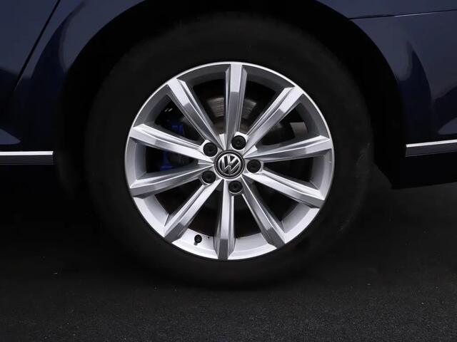 Volkswagen PASSAT Variant 1.4 TSI GTE Highline GRATIS Afleverpakket! | Bots Herkening | Adaptieve Cruise Control | Digital Dash |