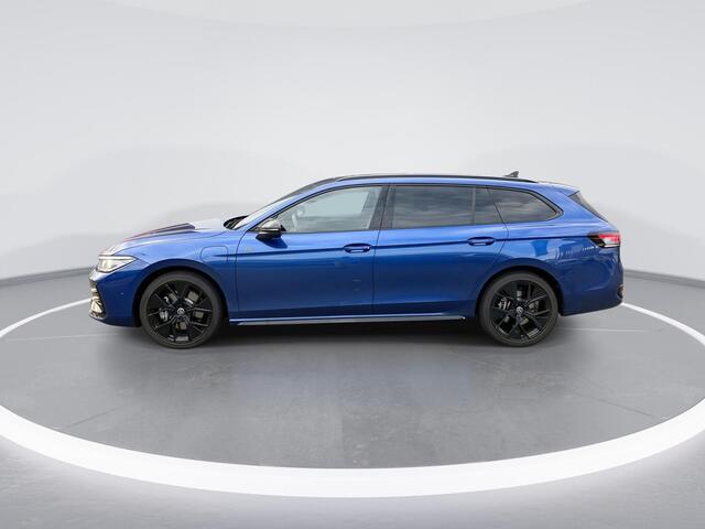 Volkswagen PASSAT Variant 1.5 eHybrid R-Line Edition
