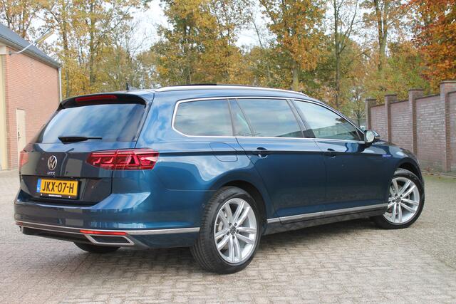 Volkswagen PASSAT Variant 1.4 TSI PHEV GTE | Pano | Camera | ACC