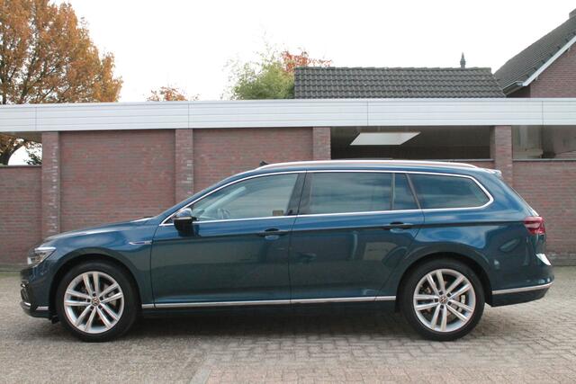 Volkswagen PASSAT Variant 1.4 TSI PHEV GTE | Pano | Camera | ACC